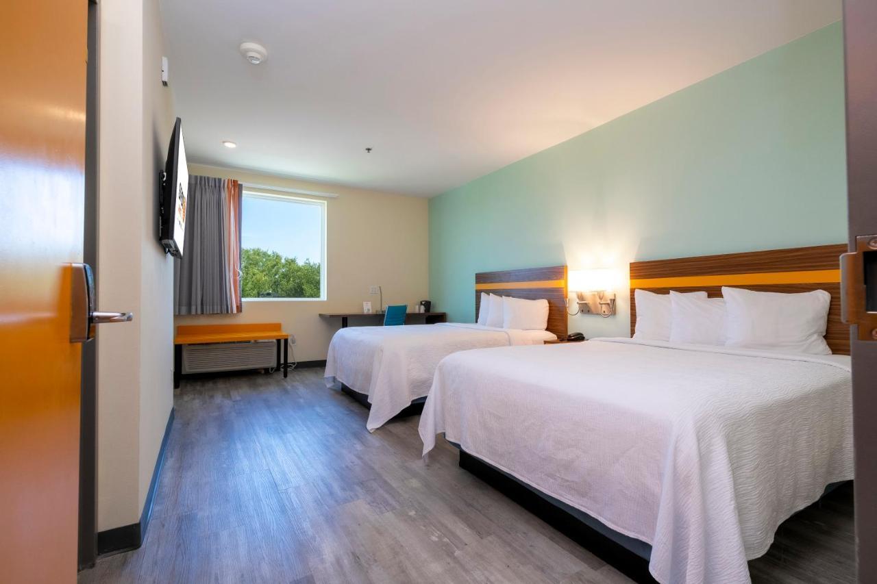 Spot X Hotel Orlando Intl Dr By The Red Collection レイク・ブエナ・ビスタ エクステリア 写真