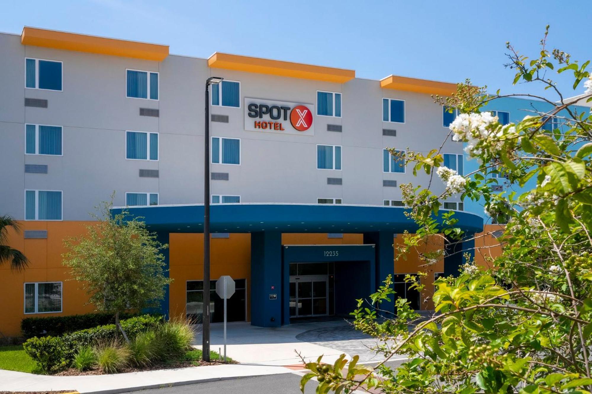 Spot X Hotel Orlando Intl Dr By The Red Collection レイク・ブエナ・ビスタ エクステリア 写真